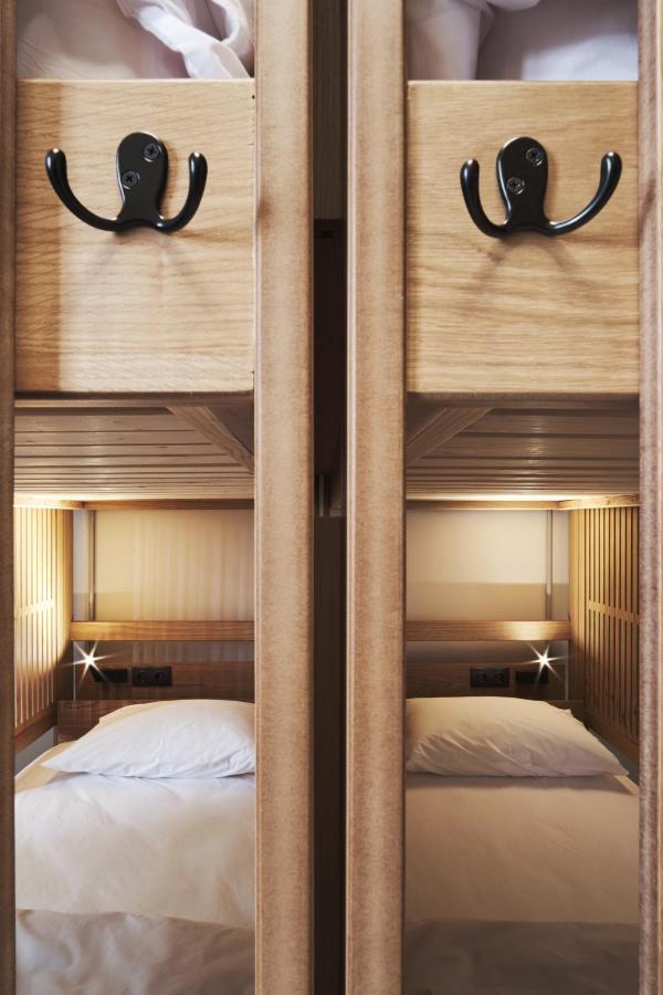 When In Athens Hostel Экстерьер фото